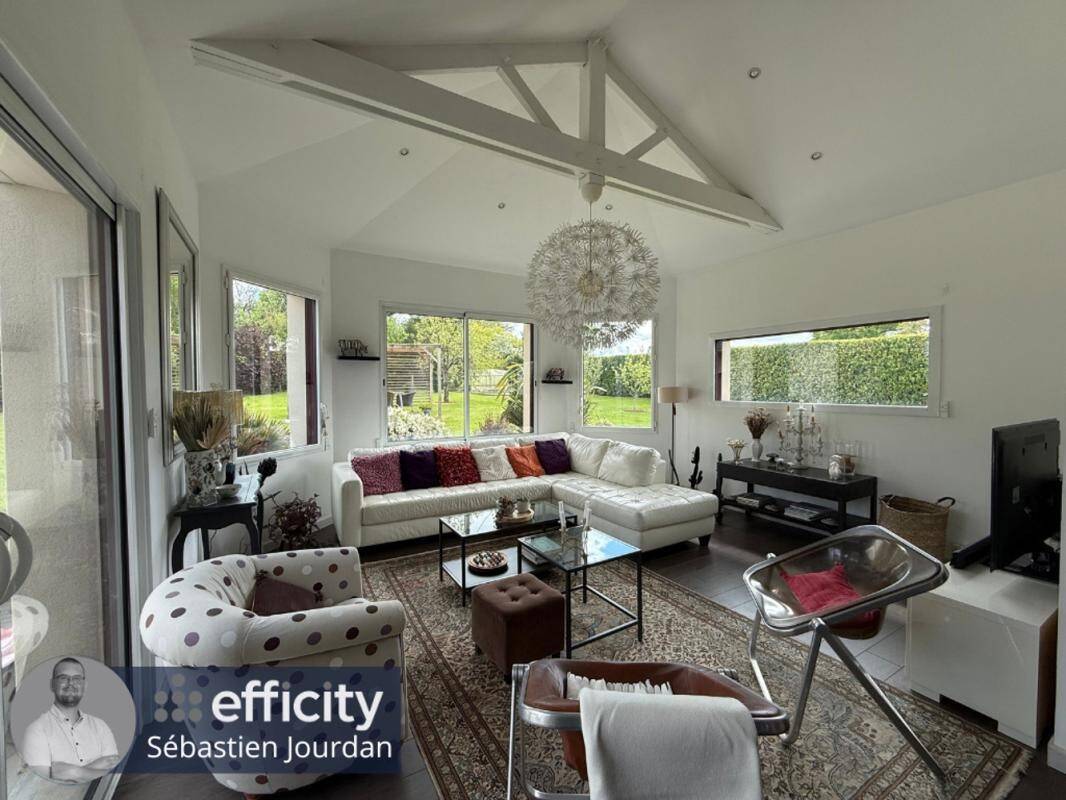 Maison à vendre, 165m², LA BOUEXIERE