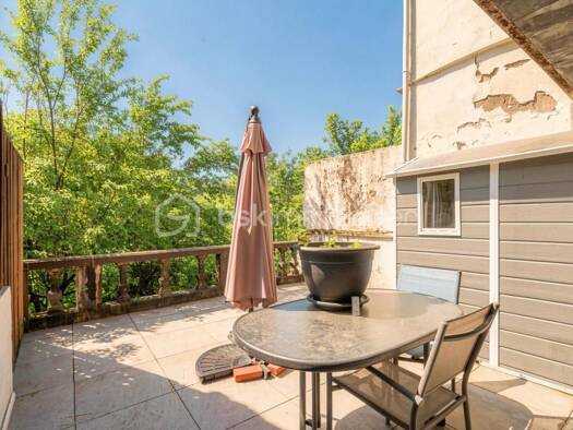 Appartement à vendre 115 000 € 1 pièce 37,02 m² RDC/3 Centre Nord Rumilly 74150