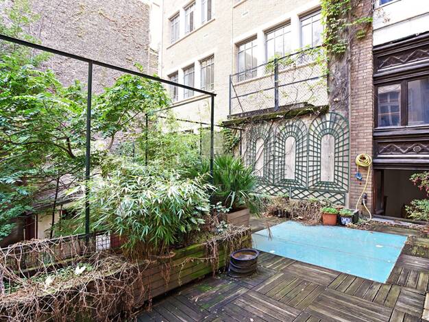 Triplex à vendre 1 095 000 € 4 pièces 2 chambres 80 m² Étage 3/3 Paris 6ème arrondissement 75006