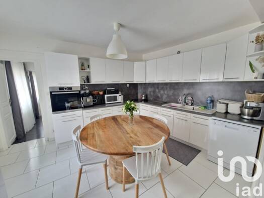 Maison à vendre 169 999 € 7 pièces 4 chambres 140 m² 394 m² de terrain Nibelle 45340
