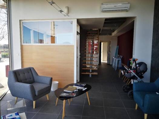 Local commercial à louer 2 128 € 121 m² de surface de vente Convention Narbonne 11100