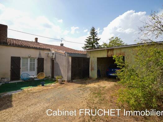 Maison à vendre 81 000 € 2 pièces 1 chambre 63 m² 1 552 m² de terrain Monsireigne 85110