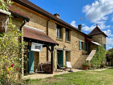 Villa à vendre 485 000 € 7 pièces 4 chambres 200 m² La Vineuse sur Fregande 71250