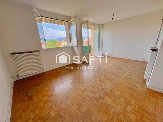 Appartement à vendre 135 000 € 4 pièces 3 chambres 75 m² Étage 3/4 Calvaire Hugo Cécile-Châteauvert 2-Châteauvert 2 Valence 26000