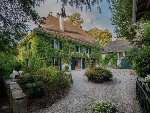 Maison à vendre 980 000 € 7 pièces 5 chambres 370 m² Fillinges 74250