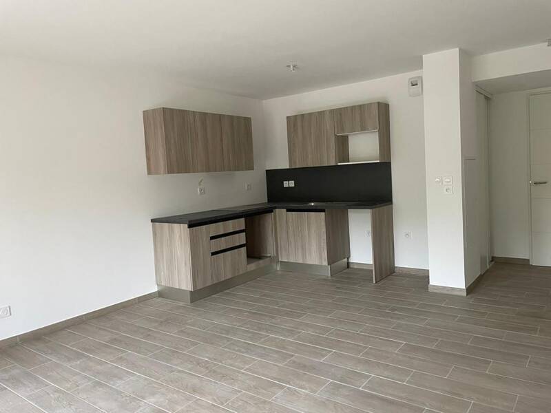 Maison à louer, 61m², VENTABREN