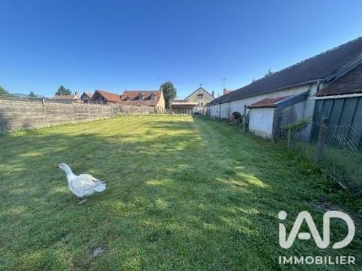 Terrain constructible à vendre 33 000 € 1 342 m² de terrain Vouzon 41600