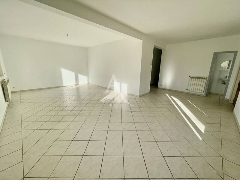 Maison à louer, 118m², L'ISLE JOURDAIN