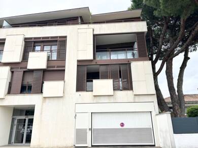 Appartement à louer 852 € 2 pièces 1 chambre 36,7 m² Dernier étage, Étage 3/3 Moulineau Gradignan 33170