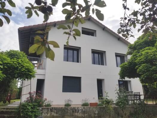 Maison à louer 2 200 € 5 pièces 4 chambres 138 m² 2 000 m² de terrain Bel Air-Alaï Francheville 69340