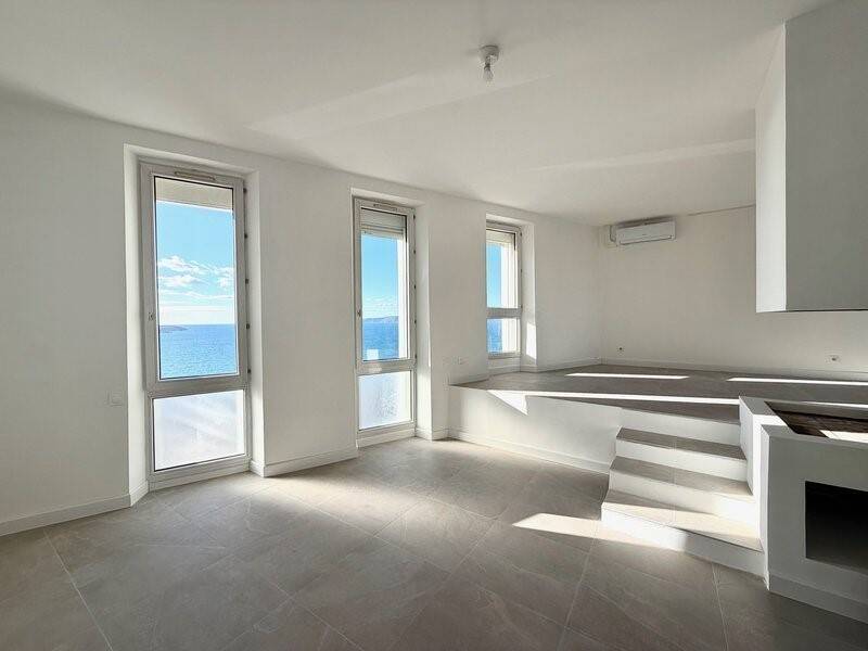 Maison à louer, 114m², MARSEILLE 7E