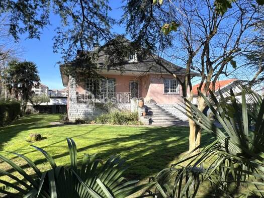 Maison à vendre 390 000 € 7 pièces 5 chambres 170 m² 770 m² de terrain Pau Nord Pau 64000