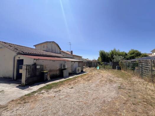 Maison de ville à vendre 297 000 € 4 pièces 222 m² 506 m² de terrain Arsac 33460