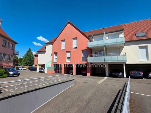 Appartement à louer 890 € 3 pièces 2 chambres 61 m² Étage 1/2 Entzheim 67960