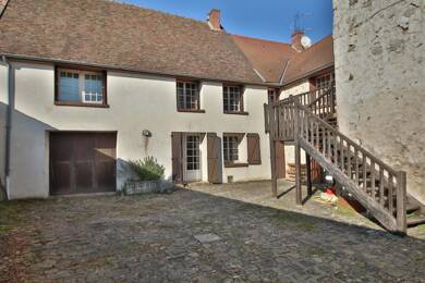 Maison à vendre 252 000 € 9 pièces 5 chambres 254 m² 1 042 m² de terrain Nogent-l'Artaud 02310