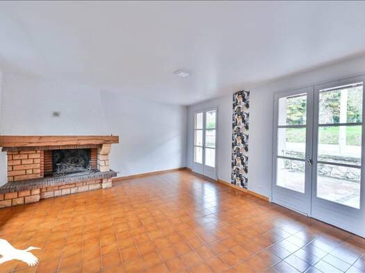 Maison à vendre 233 000 € 10 pièces 5 chambres 260 m² 1 010 m² de terrain St Martory 31360