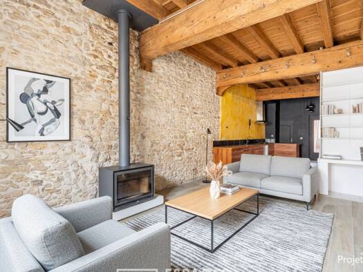 Appartement à vendre 270 000 € 5 pièces 4 chambres 140 m² RDC centre Ville-La Chartonnière-La Barre Villefranche-sur-Saône 69400