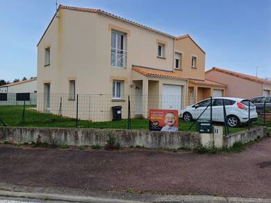 Maison à louer 970 € 4 pièces 3 chambres 101 m² 311 m² de terrain Saligny 85170