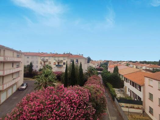 Appartement à vendre 93 000 € 2 pièces 1 chambre 43 m² Étage 3/3 Las Cobas-Clos Banet Perpignan 66000