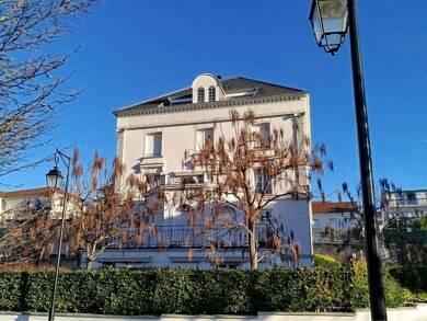 Appartement à louer 652 € 1 pièce 20,8 m² Dernier étage, Étage 4/4 Bellevue-Centre Ville Yerres 91330