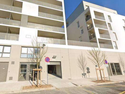 Parking à louer 90 € Leclerc Rillieux-la-Pape 69140