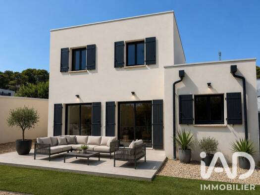 Maison à vendre 289 000 € 5 pièces 4 chambres 101,5 m² 377 m² de terrain Piolenc 84420