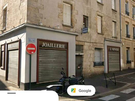 Immeuble à vendre 790 000 € 536 m² Saint Martin Sud Étampes 91150