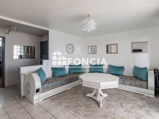 Appartement à vendre 67 000 € 4 pièces 3 chambres 84,3 m² Étage 7/7 École Édouart Herriot-École maternelle Rodrigues Agen 47000