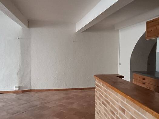 Appartement à vendre 141 000 € 3 pièces 2 chambres 75 m² RDC/3 Le Val 83143