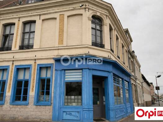 Local commercial à louer 1 233 € 80 m² de surface de vente Douai 59500