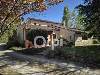 Maison à vendre 438 500 € 5 pièces 4 chambres 231 m² 3 300 m² de terrain Ouest Trélissac 24750