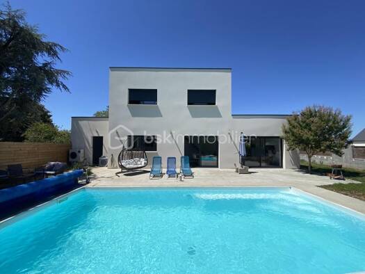Maison à vendre 394 000 € 6 pièces 4 chambres 141 m² Corzé 49140