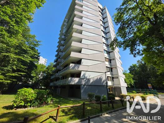Appartement à vendre 149 500 € 4 pièces 3 chambres 78 m² Étage 12/12 Centre Ville Tremblay-en-France 93290