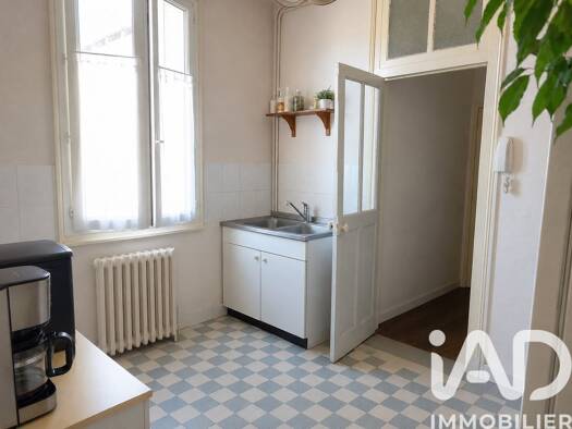 Appartement à vendre 47 000 € 2 pièces 1 chambre 42 m² Étage 1/1 Couronne Centrale Bourges 18000