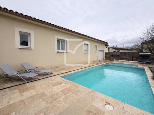 Maison de plain-pied à vendre 390 000 € 6 pièces 4 chambres 157,11 m² 1 192 m² de terrain Urbain Terrasson-Lavilledieu 24120