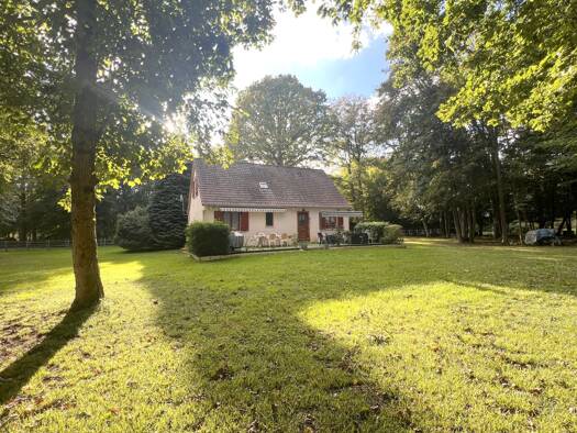 Villa à vendre 350 000 € 6 pièces 4 chambres 130 m² 2 735 m² de terrain Abondant 28410