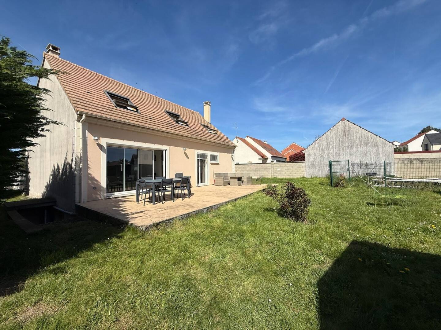 Maison à vendre, 122m², LIVERDY EN BRIE