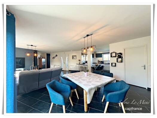 Maison à vendre 359 990 € 8 pièces 5 chambres 205 m² 884 m² de terrain Le Sourn 56300