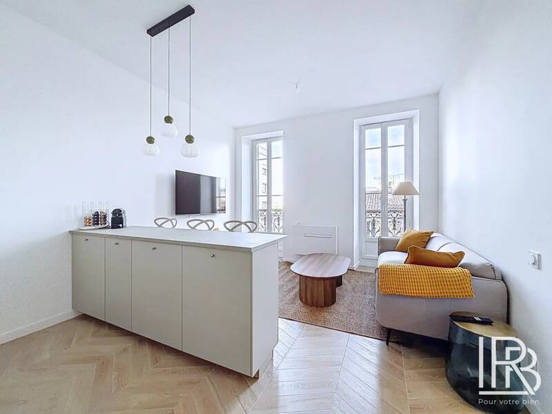 Maison à louer, 49m², MARSEILLE 6E