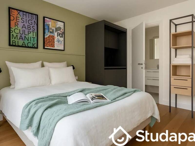 Maison à louer, 13m², PARIS 18E