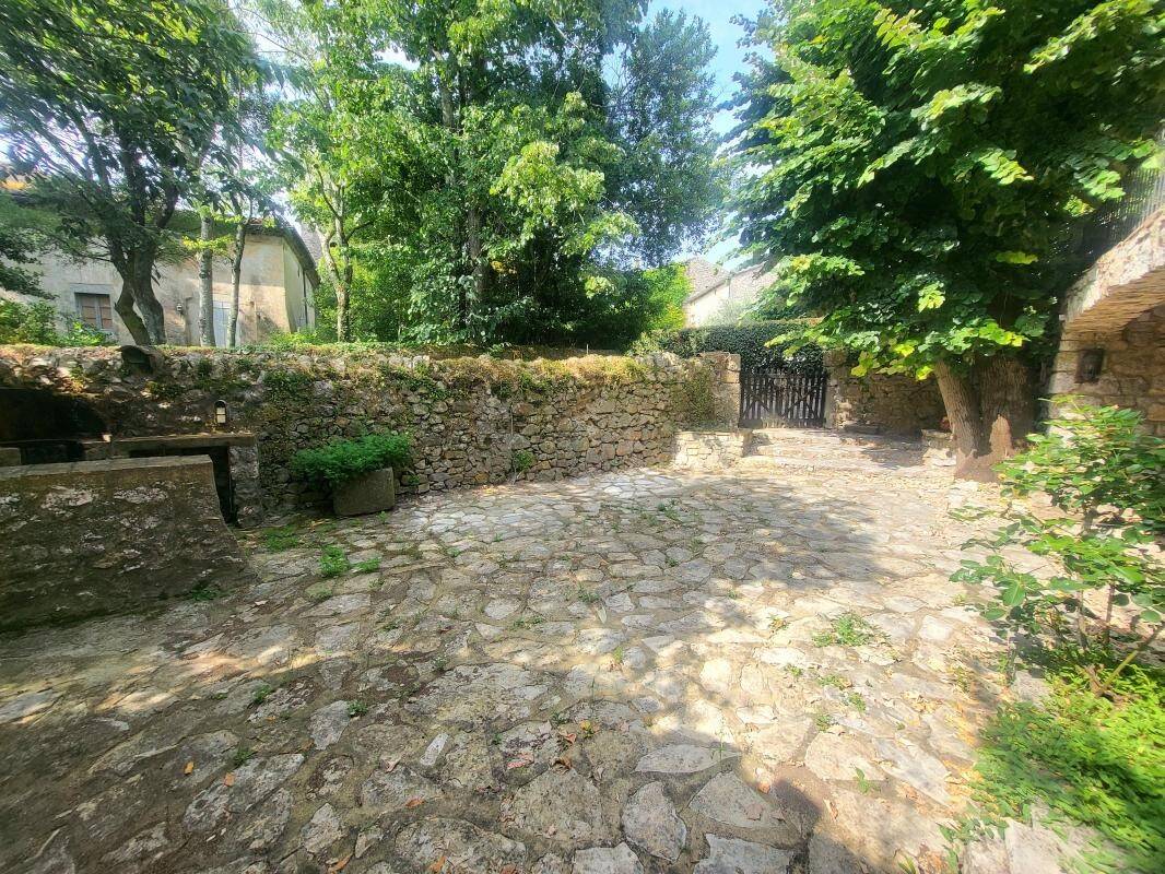 Maison à vendre, 200m², SAINT ANDRE DE CRUZIERES