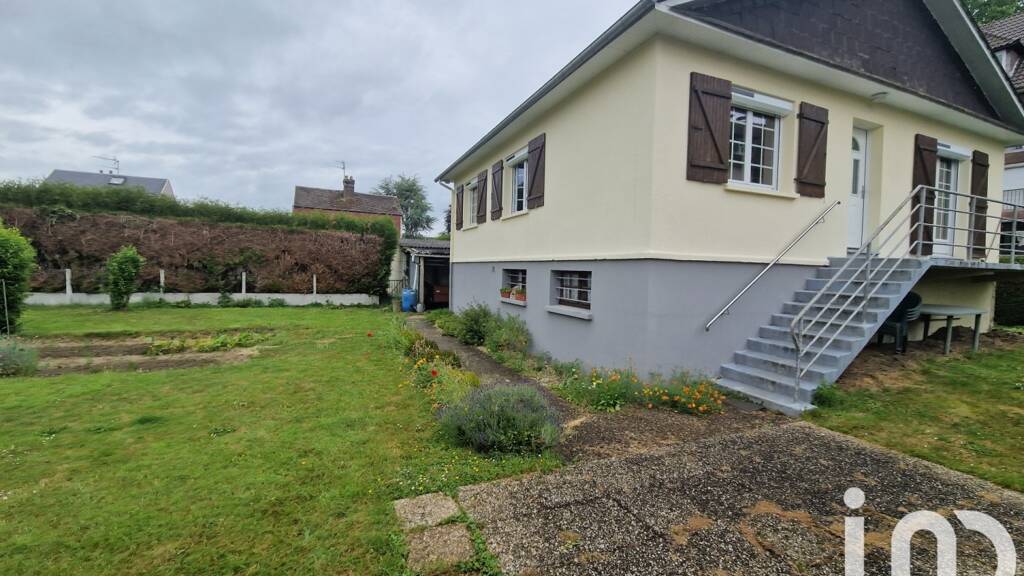 Maison à vendre 199 900 € 4 pièces 3 chambres 80 m² 1 036 m² de terrain Centre Nord Lisieux 14100