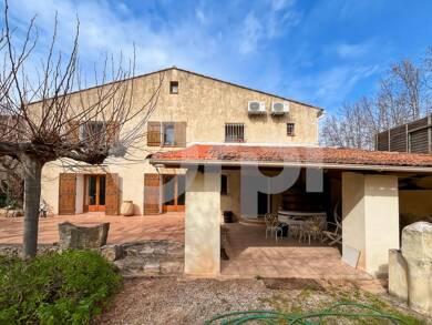 Maison à vendre 475 000 € 5 pièces 3 chambres 170 m² 1 206 m² de terrain Puget-Ville 83390