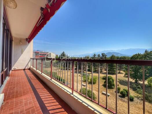 Appartement à vendre 210 000 € 4 pièces 3 chambres 107,69 m² Étage 4/7 Comboire Échirolles 38130