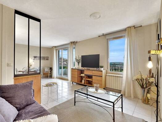 Appartement à louer - Première occupation 1 780 € 2 pièces 1 chambre 51 m² 1er étage Centre-Bourg Saint-Genis-Laval 69230