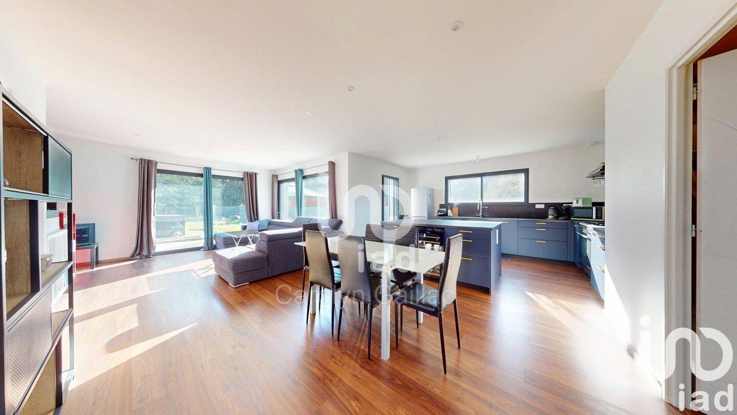 Maison à vendre, 128m², SAINT ETIENNE DE TULMONT