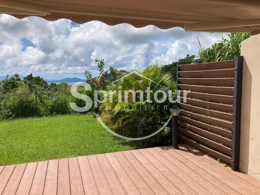 Duplex à louer 1 400 € 4 pièces 3 chambres 91,8 m² RDC Gourbeyre 97113