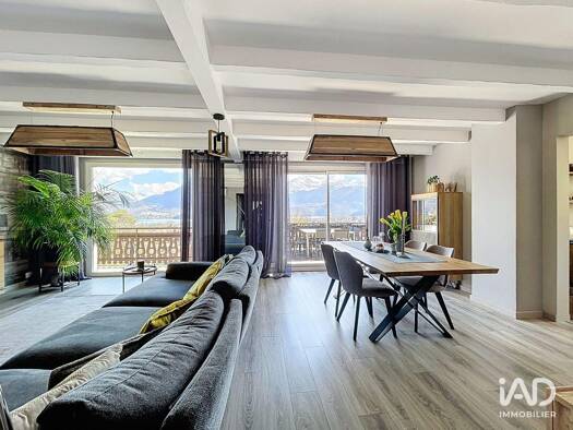 Maison à vendre 1 350 000 € 7 pièces 6 chambres 238 m² 2 893 m² de terrain Sevrier 74320