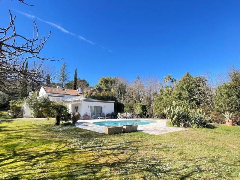 Maison à vendre, 224m², ROQUEFORT LES PINS