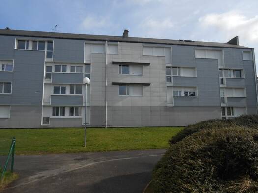 Appartement à louer 504 € 3 pièces 2 chambres 66 m² 2ème étage Eglise-Lannouchen-Cité Marine Landivisiau 29400
